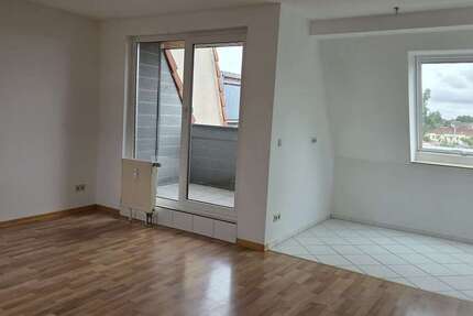 Wohnung Wurzen Altstadt - 2 Zimmer, 51 m&sup2;, 310&euro; | Angebot:27075732
