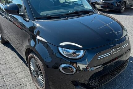 Fiat 500e 24.380 km 17.380 &euro; Alsdorf-Hoengen (bei Aachen) 52477