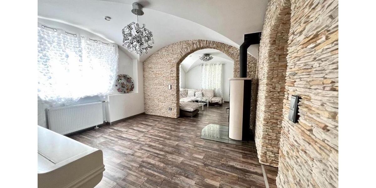 Einfamilienhaus Altötting - 13 Zimmer, 510 m&sup2;, 870.000&euro; | Angebot:26933592
