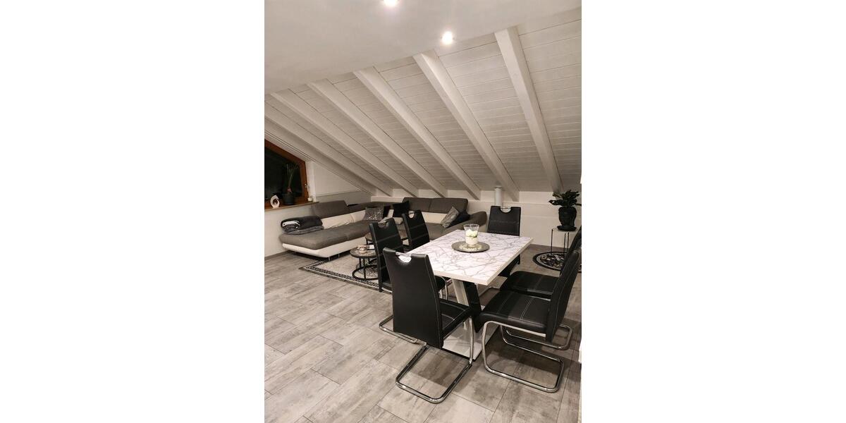 Dachgeschoßwohnung Wutöschingen - 4 Zimmer, 96 m&sup2;, 399.000&euro; | Angebot:26828840