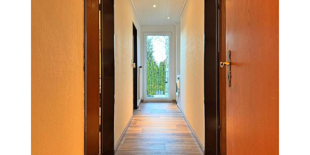 Dachgeschoßwohnung Großefehn - 3 Zimmer, 70 m&sup2;, 450&euro; | Angebot:25444354