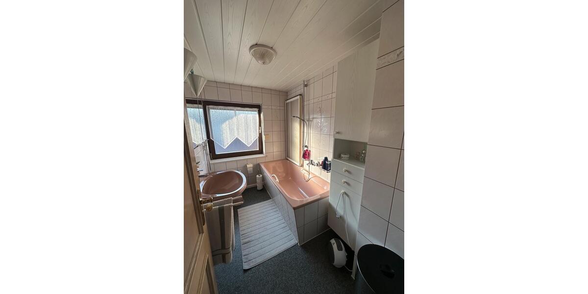 Einfamilienhaus Aham - 7 Zimmer, 181 m&sup2;, 549.000&euro; | Angebot:26942075