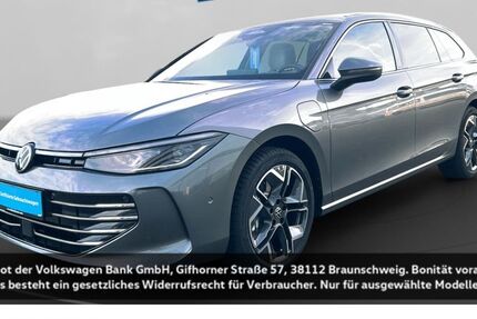 VW Passat 9.027 km 43.950 &euro; Aachen 52068