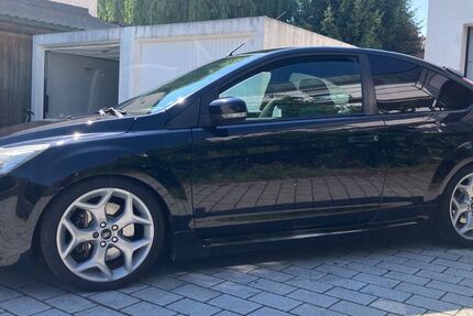 Ford Focus 189.000 km 5.999 &euro; Tirschenreuth 95643