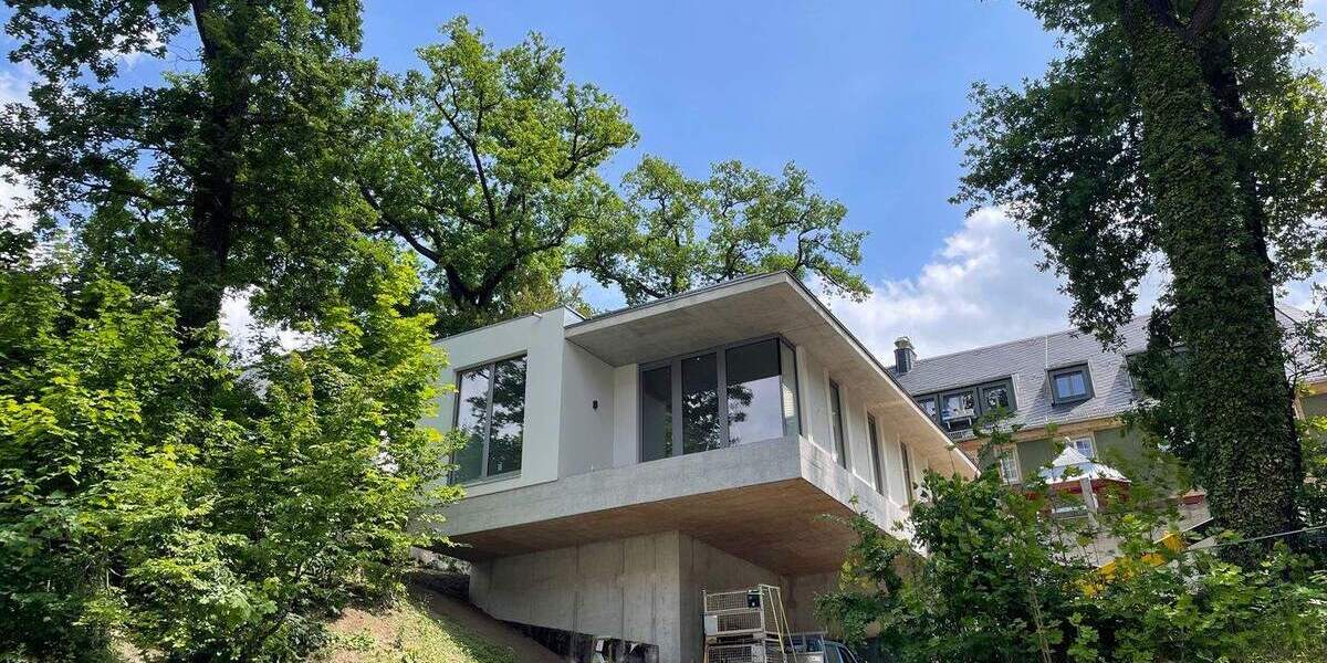 Einfamilienhaus Dresden Bühlau/Weißer Hirsch - 3 Zimmer, 107 m&sup2;, 2.490&euro; | Angebot:23985416