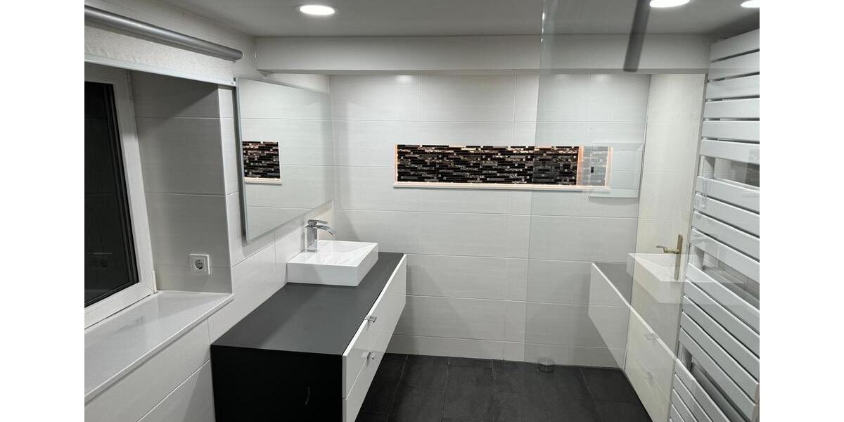 Einfamilienhaus Warstein - 8 Zimmer, 150 m&sup2;, 950&euro; | Angebot:25982315