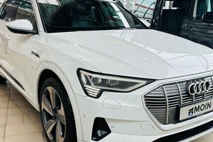Audi e-tron 54.900 km 34.480 &euro; Hamburg 22047