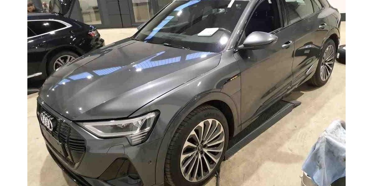 Audi e-tron 57.323 km 34.890 &euro; Hagen 58091