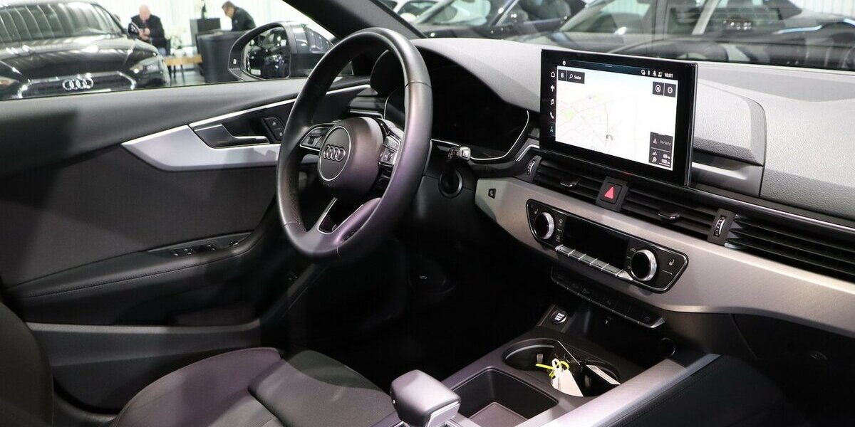 Audi A4 Avant 40 TFSI ADVANCED / LED / PANORAMA 55.000 km 28.994 &euro; Hamm 59077