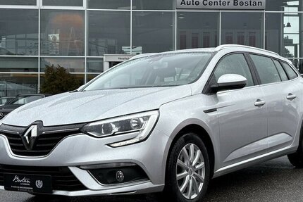 Renault Megane IV Grandtour Business Edition NAVI/PDC 18.665 km 16.900 &euro; Villingen-Schwenningen 78054