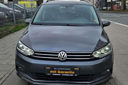 VW Touran 144.000 km 19.399 &euro; Mainz-Kastel 55252