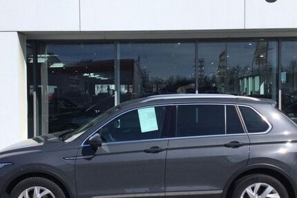 VW Tiguan 40.500 km 27.990 &euro; Niebüll 25899