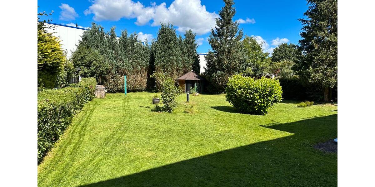 Neuwertige 3 Zi Wohnung, Küche, Bad, Loggia in Würdinghausen 3 zimmer