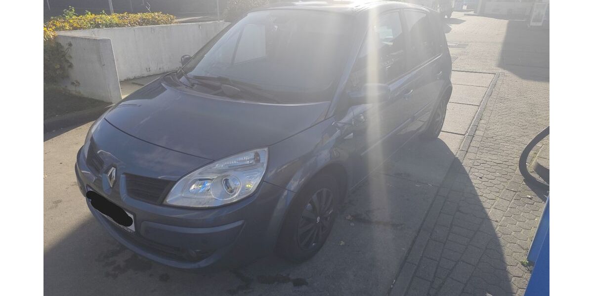 Renault Scenic 128.000 km 2.990 € Hannover 30459
