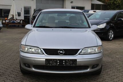 Opel Vectra 199.000 km 1.399 &euro; Karlsruhe 76189
