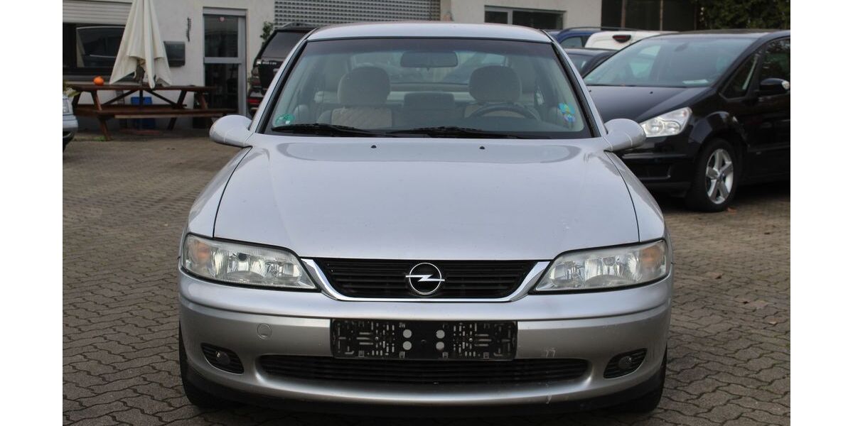 Opel Vectra 199.000 km 1.399 &euro; Karlsruhe 76189