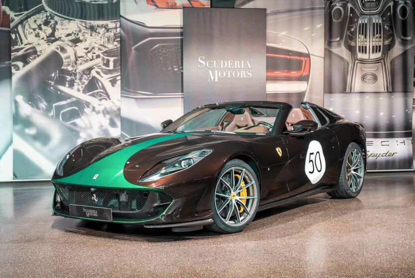 Ferrari 812 2.775 km 629.510 € München 81829