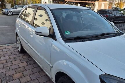 Kia Rio 90.732 km 1.750 &euro; Moosburg 85368