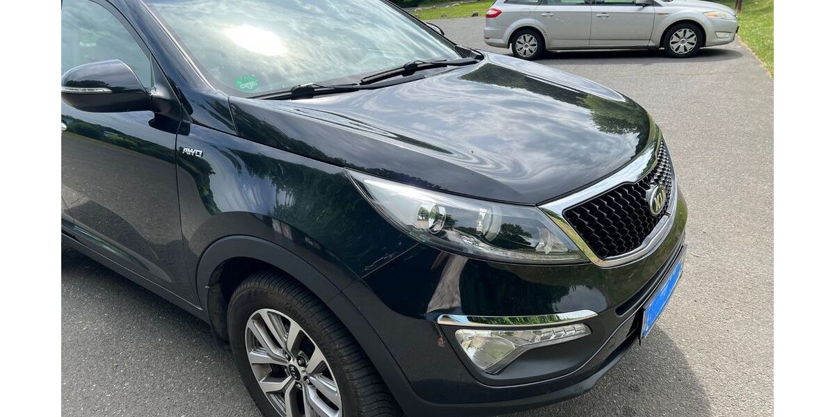 Kia Sportage 121.948 km 9.000 &euro; Breitscheid 53547