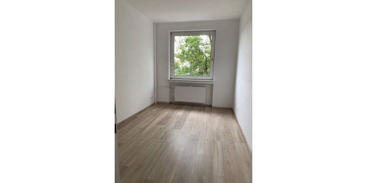 Zimmer Wilhelmshaven / Heppens Heppens - 4 Zimmer, 80 m&sup2;, 630&euro; | Angebot:25696204