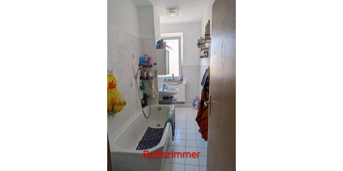Etagenwohnung Eisenhüttenstadt - 4 Zimmer, 70 m&sup2;, 661&euro; | Angebot:26208801