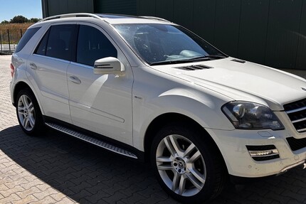 Mercedes-Benz ML 300 CDI 4 Matic 249.000 km 14.900 € Cloppenburg 49661