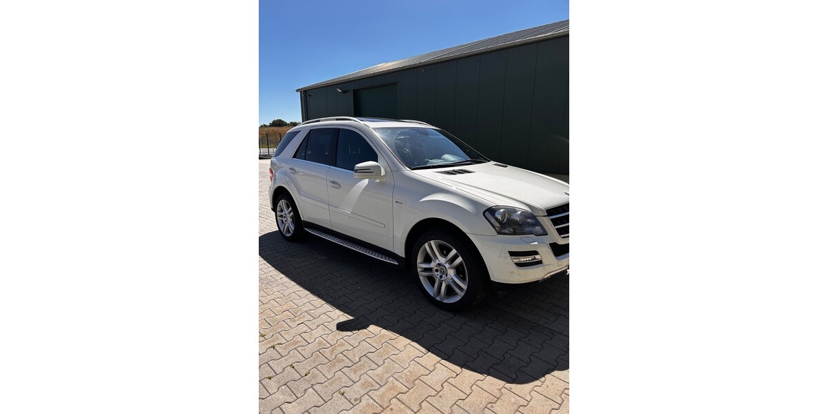 Mercedes-Benz ML 300 CDI 4 Matic 249.000 km 14.900 &euro; Cloppenburg 49661