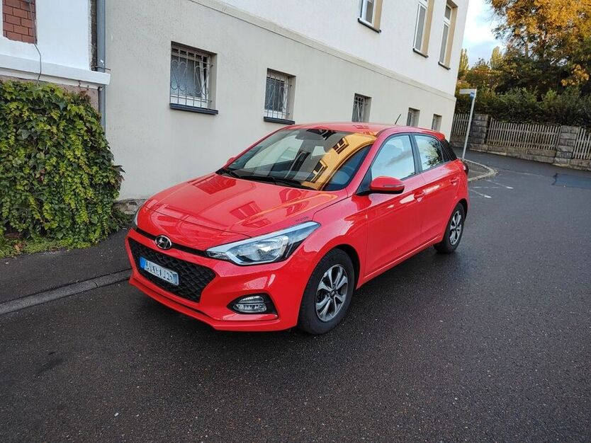 i20