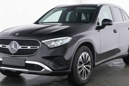 Mercedes-Benz GLC 200 13.914 km 52.450 &euro; Münchberg 95213