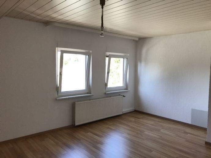 Etagenwohnung Salzatal Lieskau - 3 Zimmer, 90 m&sup2;, 650&euro; | Angebot:22550778
