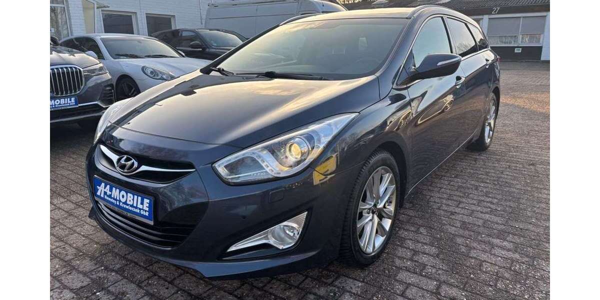 Hyundai i40 177.000 km 7.899 &euro; Oldenburg 26129