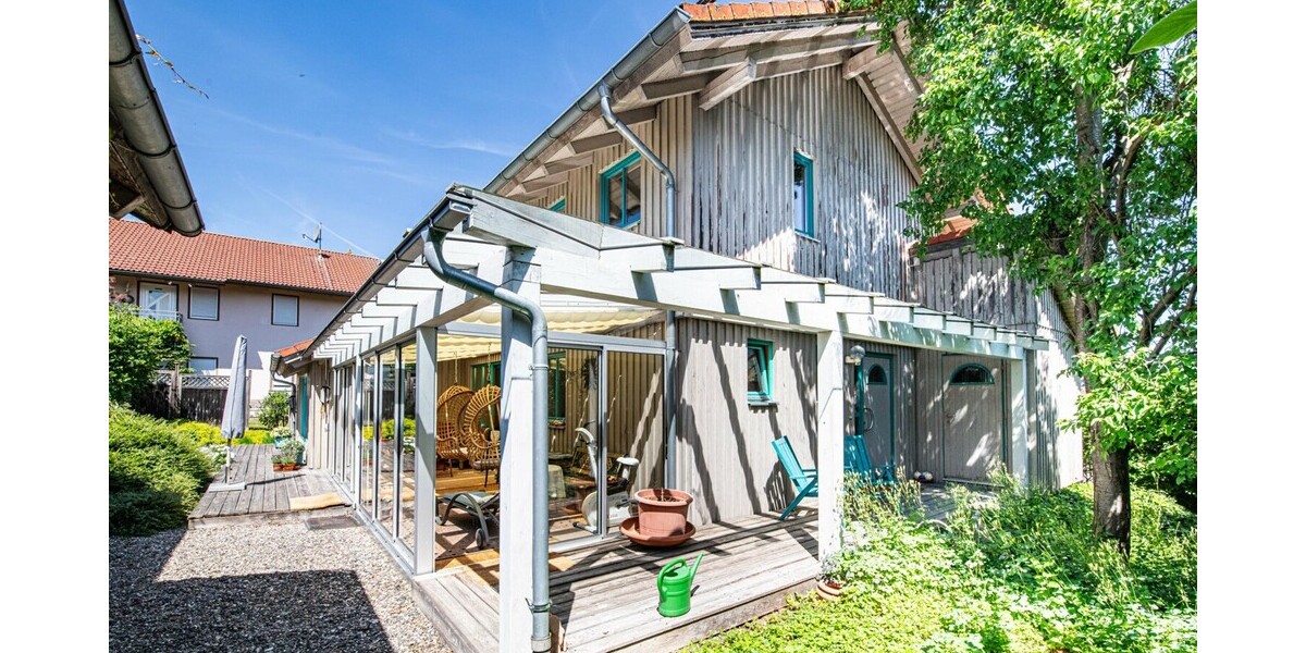 Wohnen im Grünen - Charmantes Holzhaus mit Wintergarten, Galerie und idyllischem Garten - Einfamilienhaus Neukirchen beim Heiligen Blut | Angebot:26948792