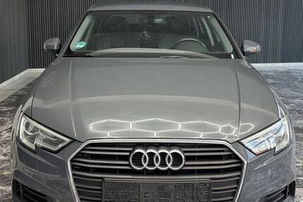 Audi A3 93.000 km 14.999 &euro; Hohenlinden bei München 85664