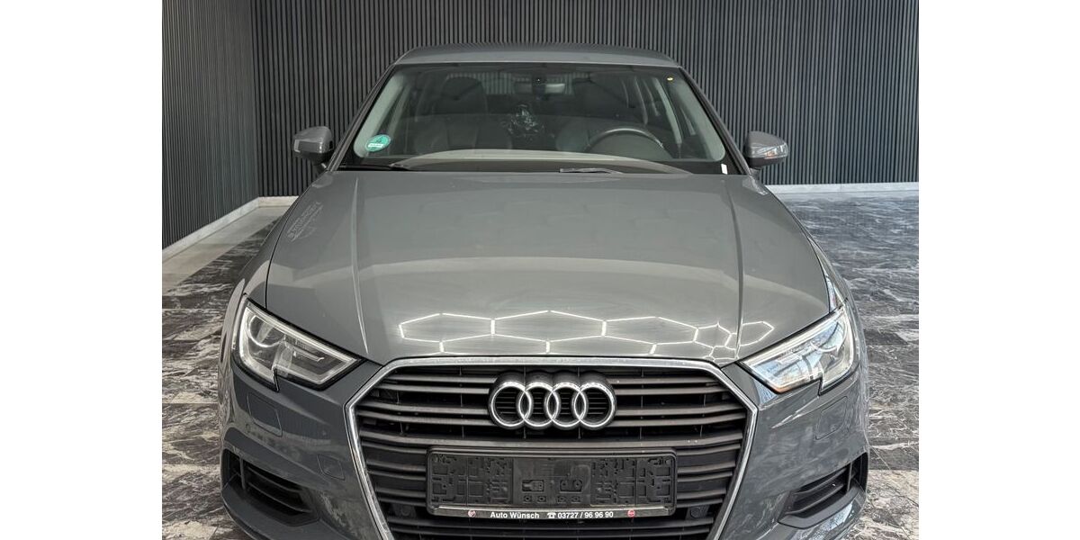 Audi A3 93.000 km 14.999 &euro; Hohenlinden bei München 85664