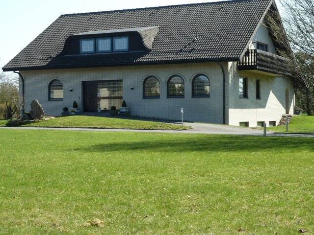 Mehrfamilienhaus, Wohnhaus Anröchte - 6 Zimmer, 240 m&sup2;, 995.000&euro; | Angebot:23941156