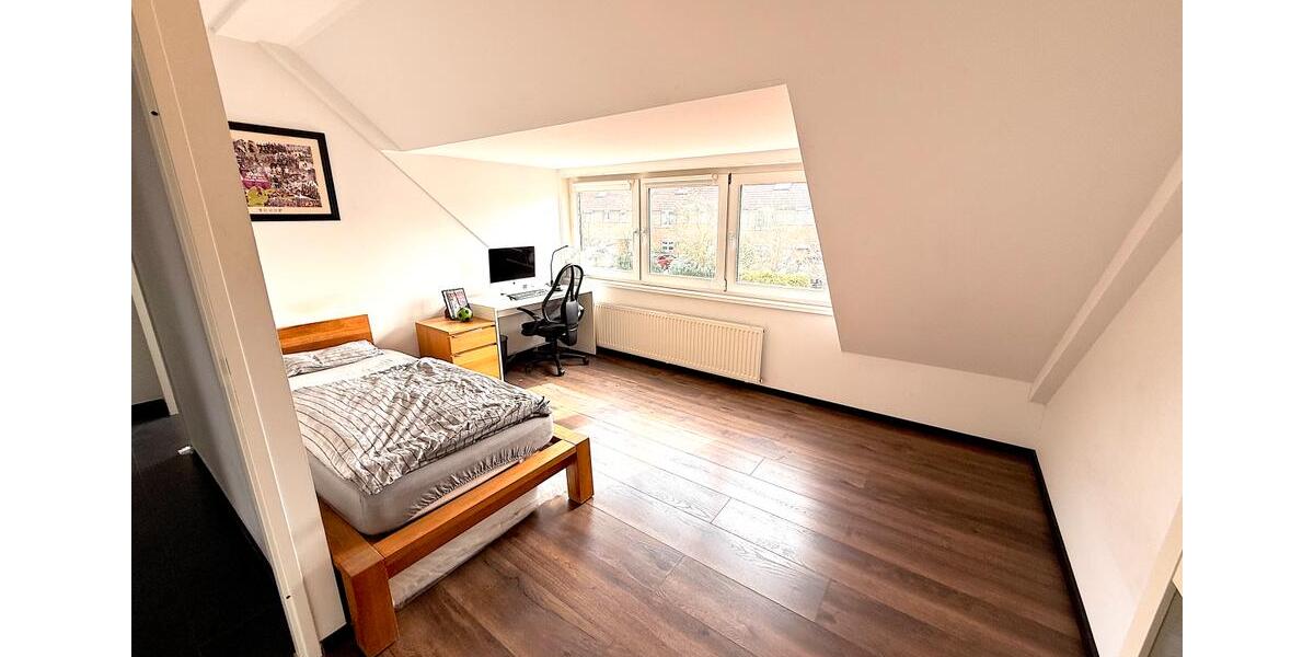 Reihenhaus Falkensee - 6 Zimmer, 137 m&sup2;, 2.250&euro; | Angebot:25989157