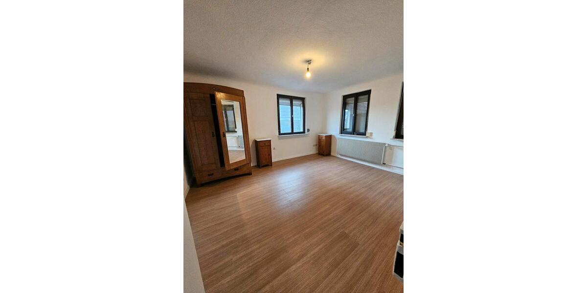 Etagenwohnung Ammerbuch - 3 Zimmer, 88 m&sup2;, 1.000&euro; | Angebot:25936827