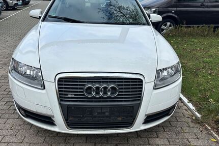 Audi A6 308.032 km 2.200 € München OT Trudering-Riem 81825
