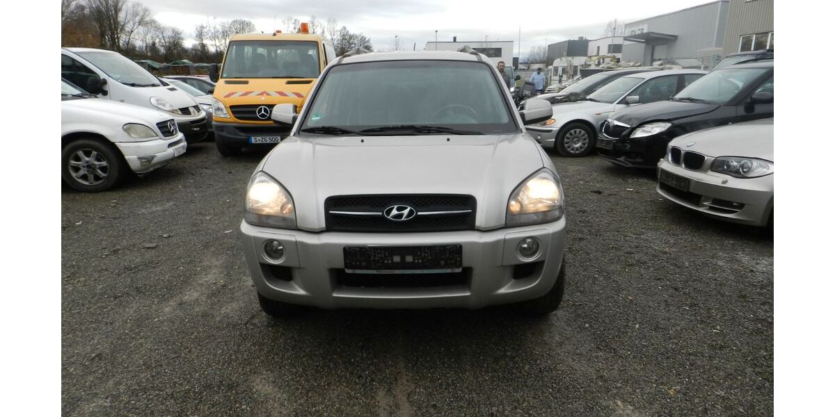 Hyundai TUCSON 98.000 km 4.200 &euro; Remshalden 73630