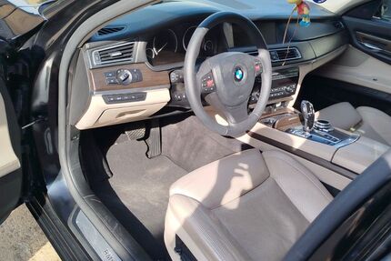 BMW 730 304.000 km 9.999 € Mintraching 93098