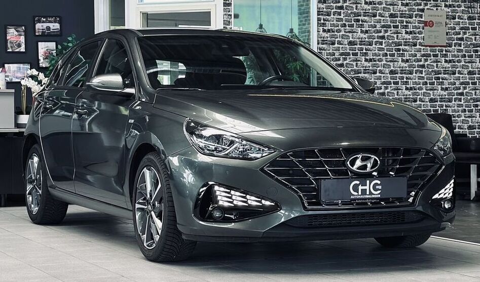 i30