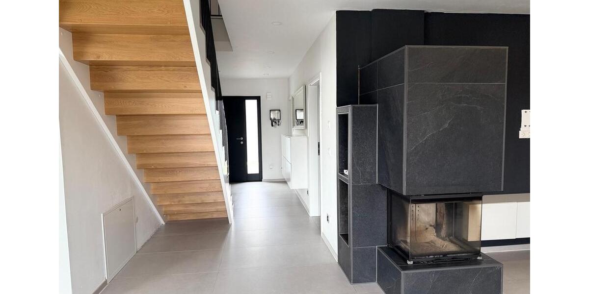 Einfamilienhaus Rehau - 7 Zimmer, 150 m&sup2;, 2.500&euro; | Angebot:23588222