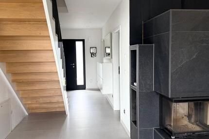 Haus Rehau - 7 Zimmer, 150 m&sup2;, 2.500&euro; | Angebot:23588222