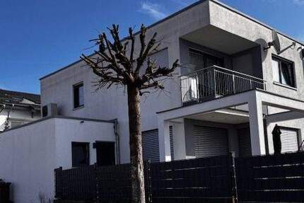 Haus Dinkelsbühl - 5 Zimmer, 130 m&sup2;, 1.500&euro; | Angebot:25152588