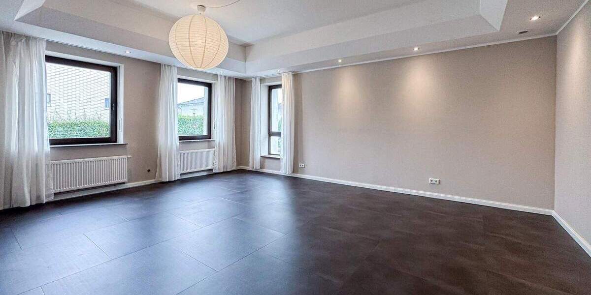 Etagenwohnung Werl Holtum - 4 Zimmer, 238 m&sup2;, 349.000&euro; | Angebot:24516953