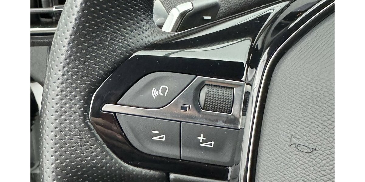 Peugeot 3008 300 GT Plug-In Hybrid 4 1.Hand AHK 59.990 km 23.280 &euro; Lich 35423