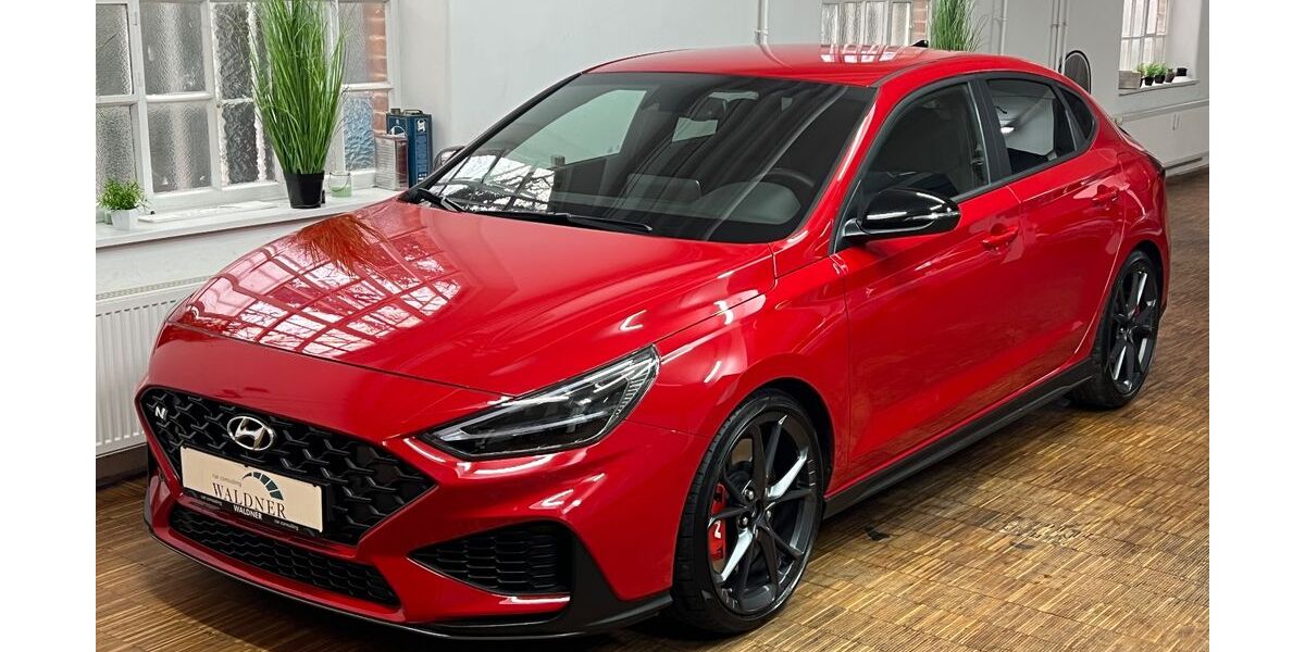 Hyundai i30 9.000 km 31.700 &euro; Frickenhausen 72636