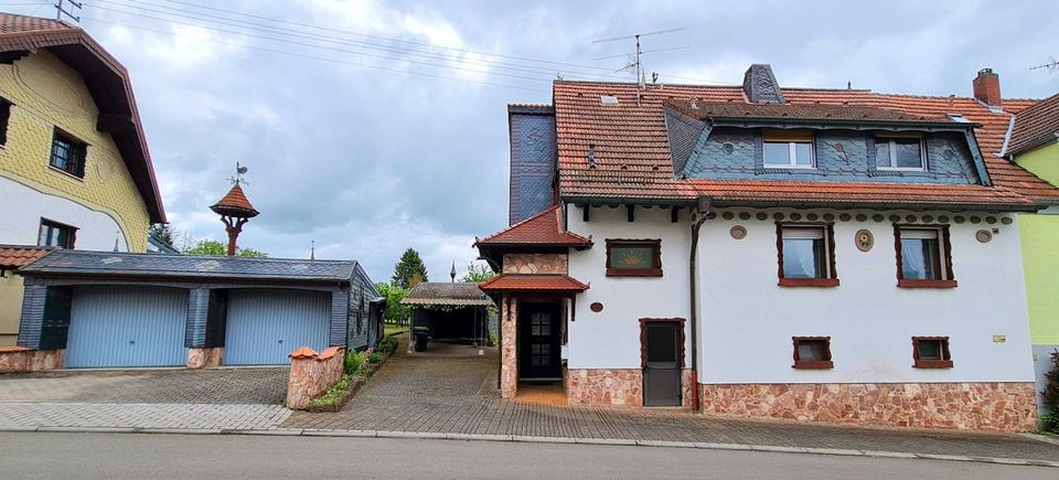Einfamilienhaus Ottweiler - 8 Zimmer, 210 m&sup2;, 280.000&euro; | Angebot:27010138