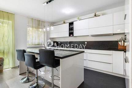 Neuwertige 4-Zimmer-Gartenwohnung mit Townhouse-Feeling, Kamin und verschließbarem TG-Stellplatz 4 zimmer