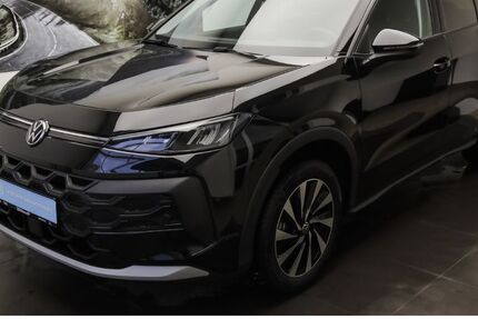 VW T-Roc 1.010 km 33.990 &euro; Holzminden 37603